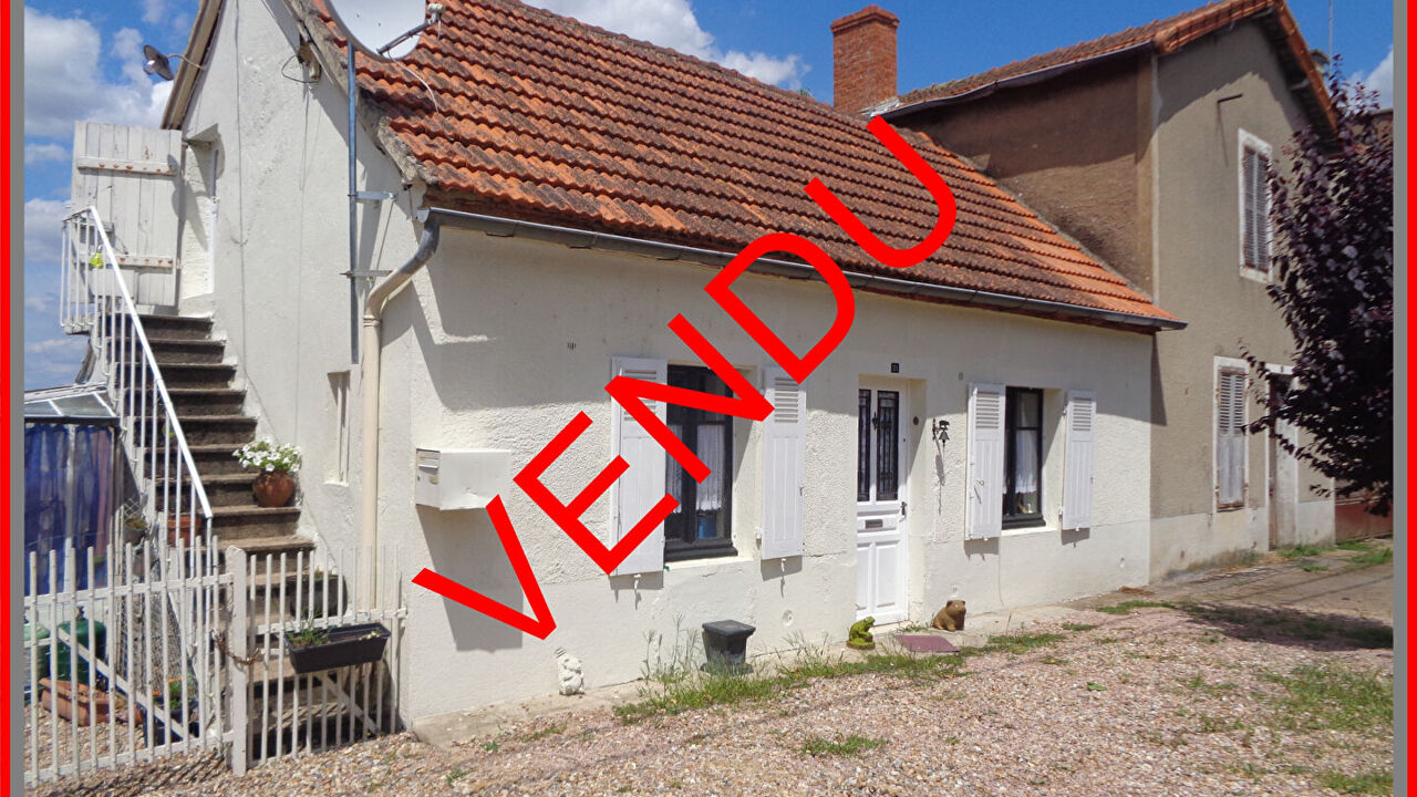 maison 4 pièces 60 m2 à vendre à Le Donjon (03130)