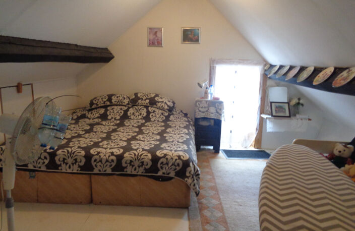 MAISON DE BOURG AVEC ASSAINISSEMENT CONFORME : — photo 3