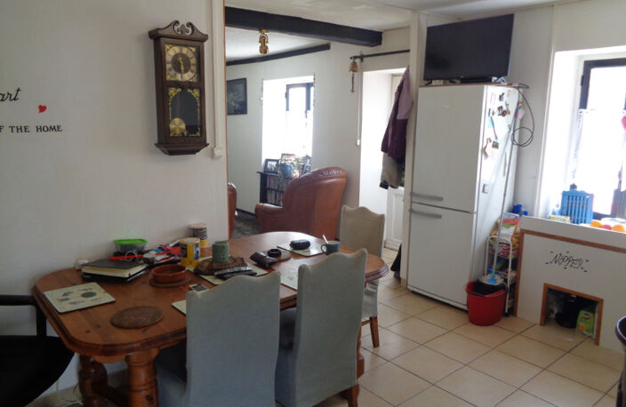 MAISON DE BOURG AVEC ASSAINISSEMENT CONFORME : — photo 5