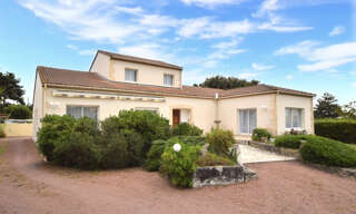 Maison 6 Pièces 198 m² à vendre à Vaux-sur-Mer (17640)