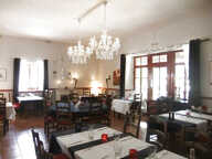petit hôtel restaurant-bar bien visité — photo 2