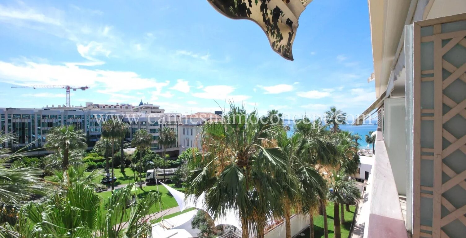 Grand hôtel, studio avec terrasse. — photo 1