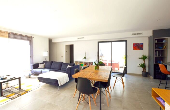VILLA CONTEMPORAINE TYPE 5 JACOU — photo 4