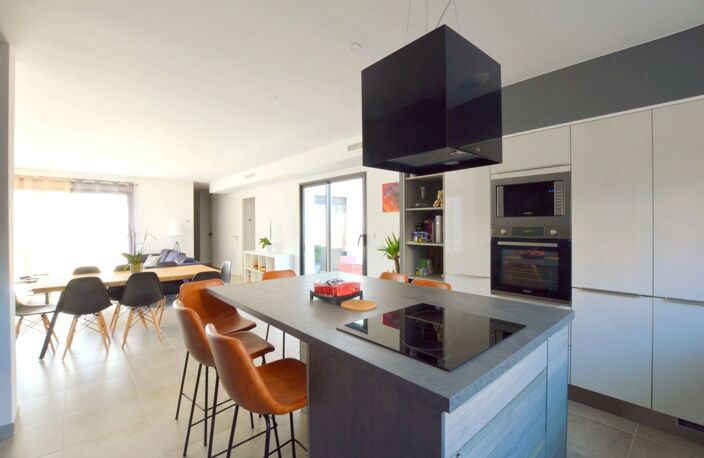 VILLA CONTEMPORAINE TYPE 5 JACOU — photo 5