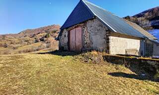 Immeuble  157 m² à vendre à Compains (63610)