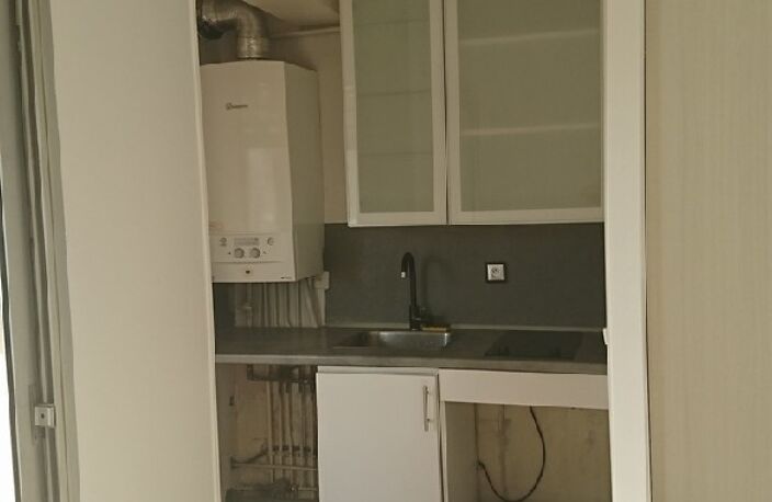 Location appartement 1 pièce 21 m² à Franconville (95130) — photo 4