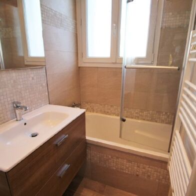 Appartement 3 pièces 1050 €