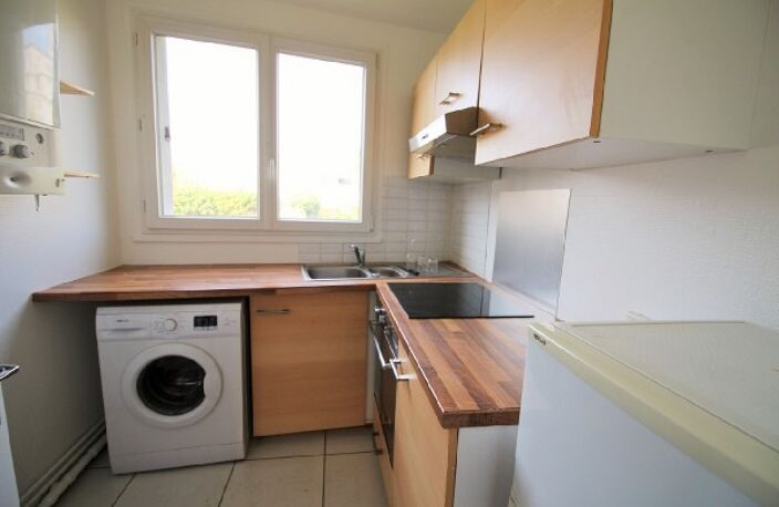 Location appartement 1 pièce 28 m² à Argenteuil (95100) — photo 2