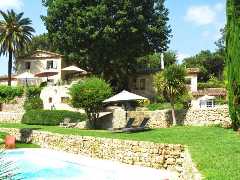 MONTAUROUX - DOMAINE À VENDRE — photo 1