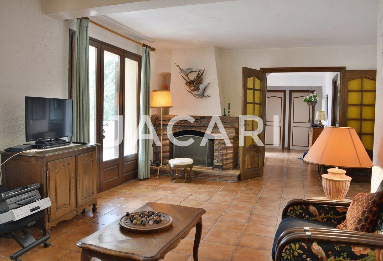 PEGOMAS - PROCHE CENTRE - MAISON A VENDRE — photo 1