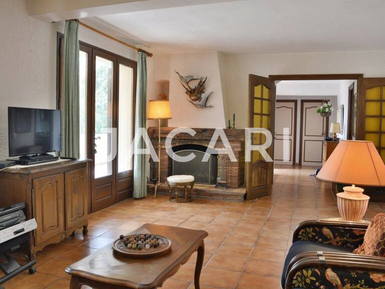 PEGOMAS - PROCHE CENTRE - MAISON A VENDRE — photo 1