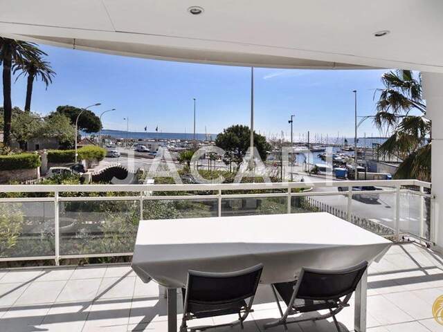 CANNES - PALM BEACH - VUE MER PANORAMIQUE 4 PIÈCES — photo du bien