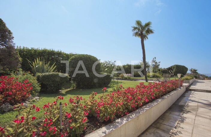 CANNES - MONTROSE - TOIT TERRASSE EXCEPTIONNELLE — photo 3