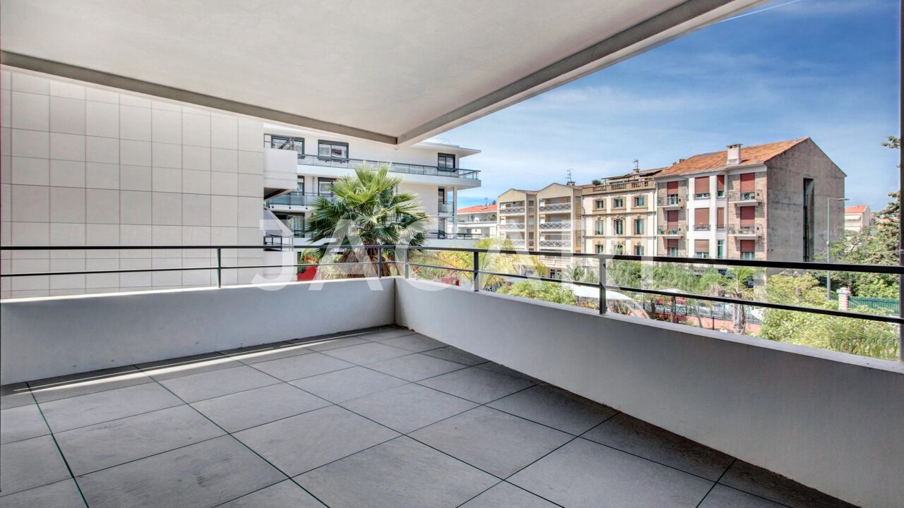 appartement 2 pièces 70 m2 à vendre à Cannes (06400)