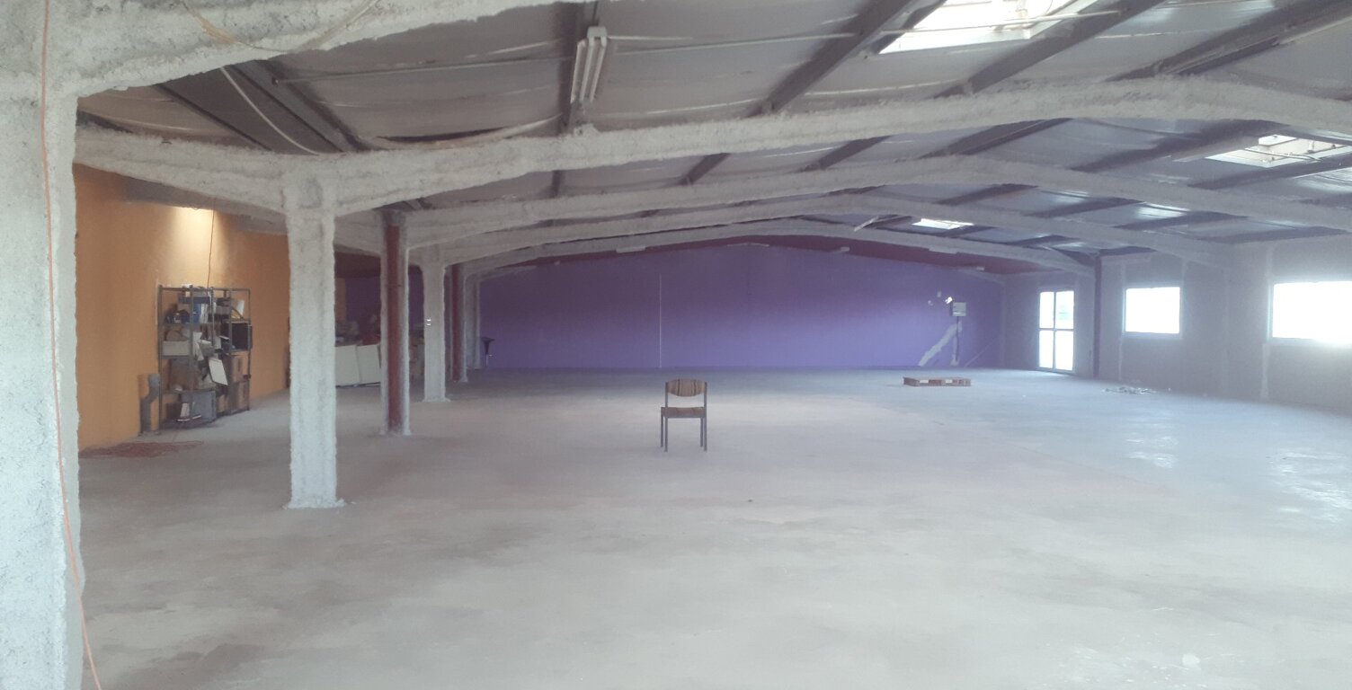 Local commercial — photo 1