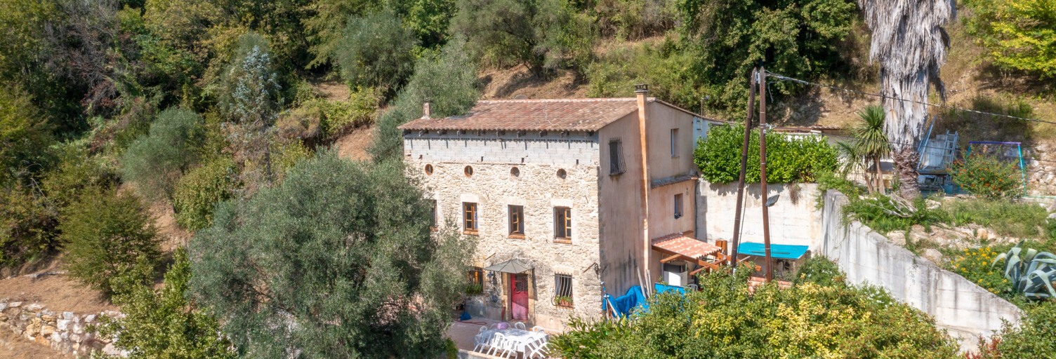 Maison 9 Pièces 330 m² à vendre à Cagnes-sur-Mer (06800)