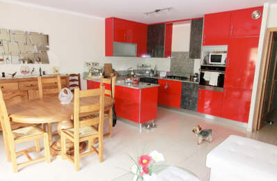 Bel appartement avec terrasse, cave et garage — photo du bien