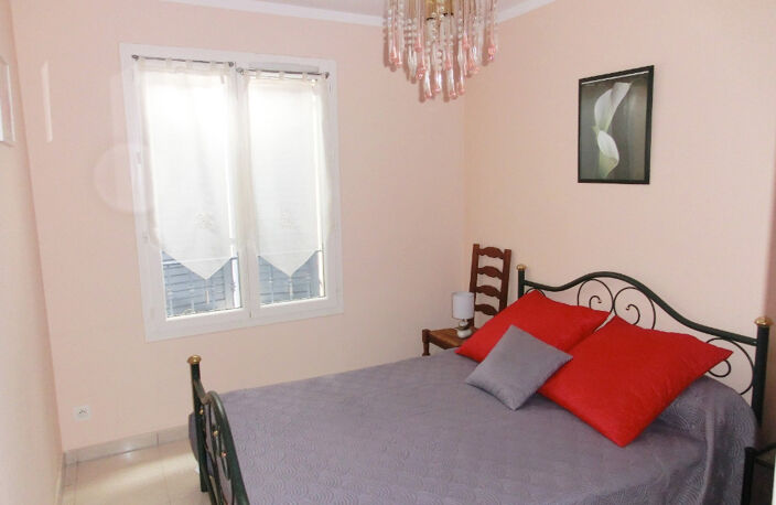 Bel appartement avec terrasse, cave et garage — photo 3
