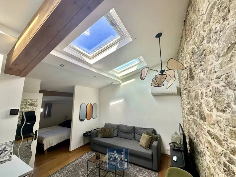 Cannes rue du Majestic. Beau 2pièces en dernier étage — photo 1