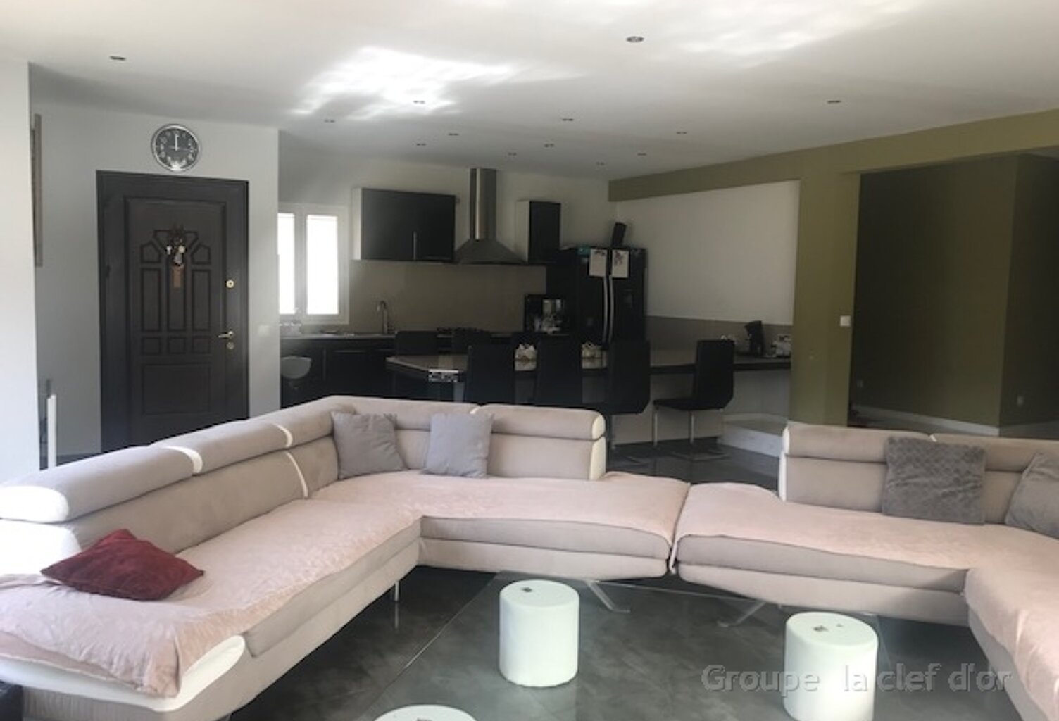 Villa de 340m² sur terrain de 1069m² — photo 1