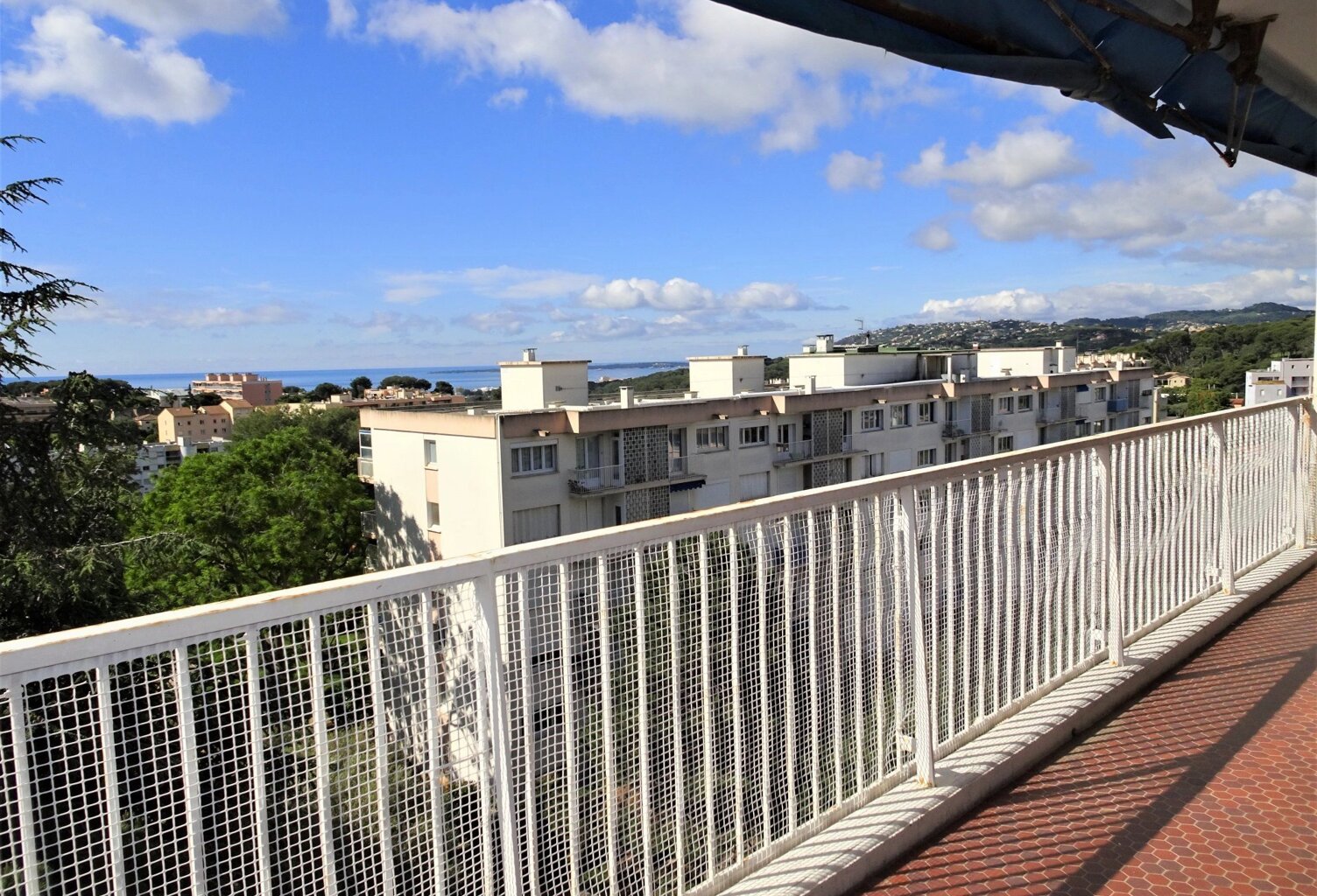 Exclusivité - Antibes — photo 1