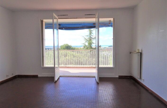 Exclusivité - Antibes — photo 3