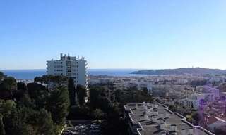 Appartement  79 m² à louer à Antibes (06600)