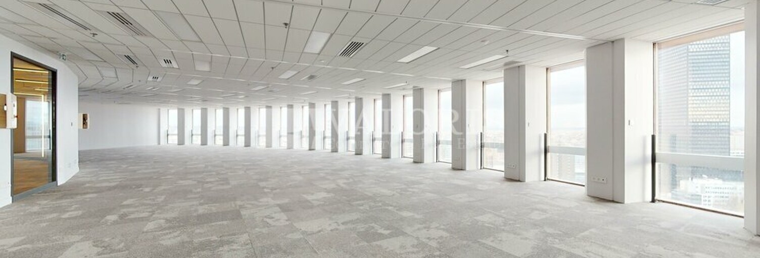 Bureau  2910 m² à louer à Lyon 3 (69003)