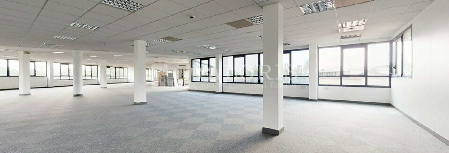 Bureau  1354 m² à louer à Écully (69130)