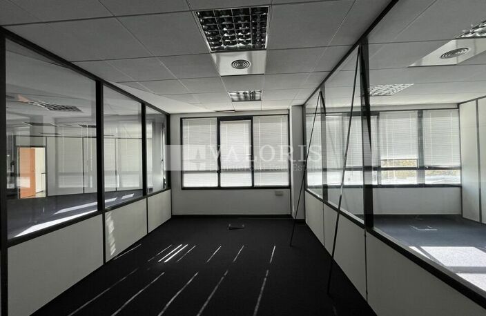 BUREAUX à LOUER — photo 5