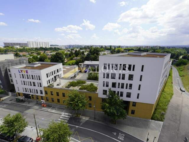 BUREAUX à LOUER — photo du bien
