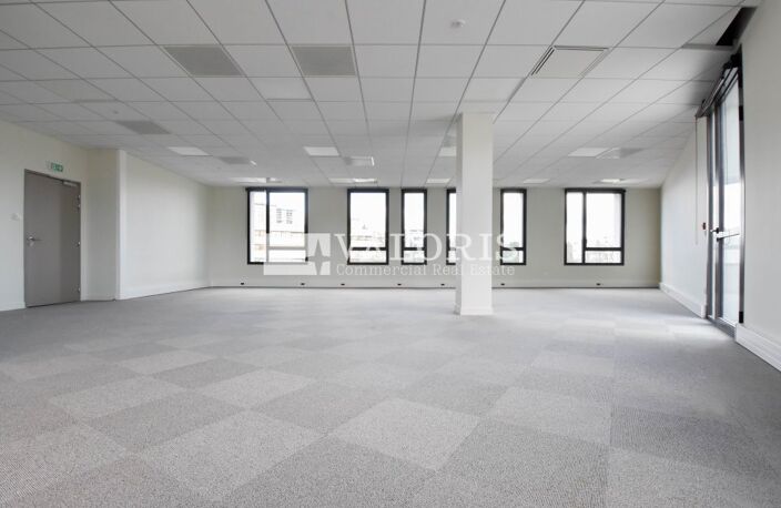 BUREAUX à LOUER — photo 4