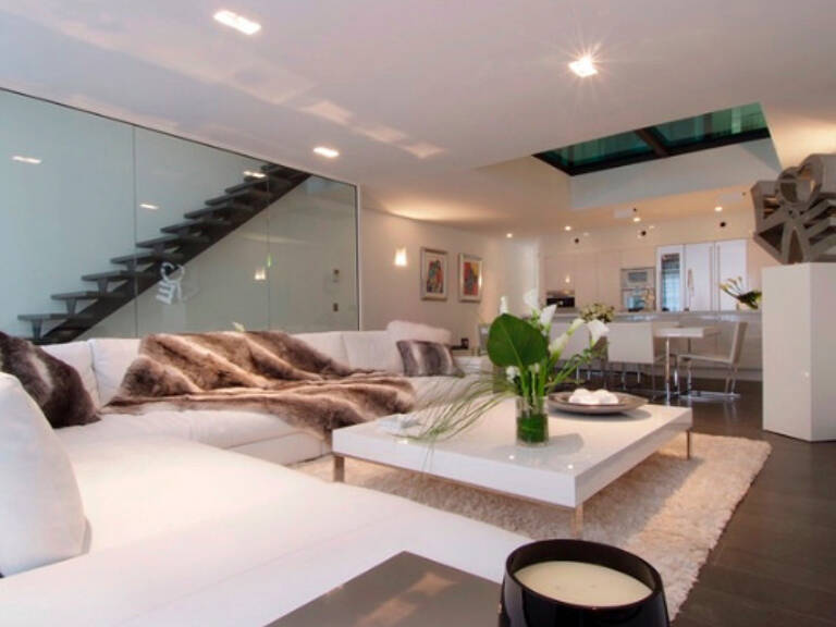 Appartement à louer centre ville de Saint-Tropez — photo 1