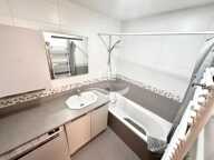 3 P FABRON /RESID AVEC PISCINE/GARAGE — photo 4