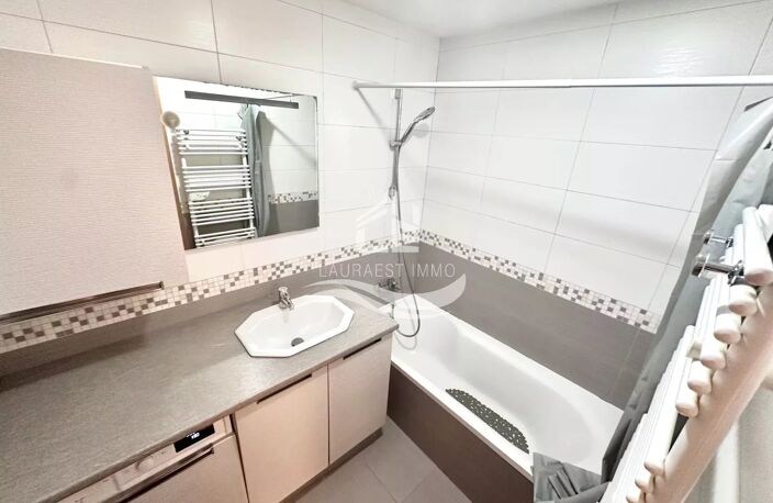 3 P FABRON /RESID AVEC PISCINE/GARAGE — photo 4