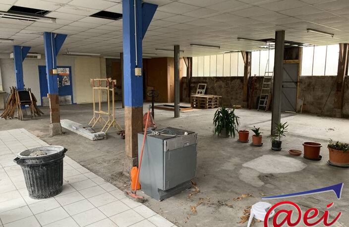 Vente murs et fonds local commercial + habitation T4 Bureaux, ha — photo 5