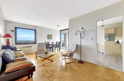 Appartement standing de 60 m² - 1 CH - avec terrasse, garage, loggia - piscine - tennis - dans un vaste parc — photo du bien