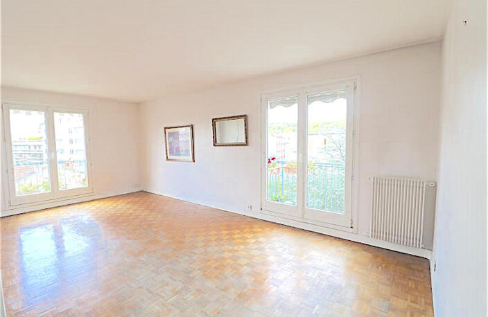 DERNIER ETAGE 5 pièces avec balcon — photo 2