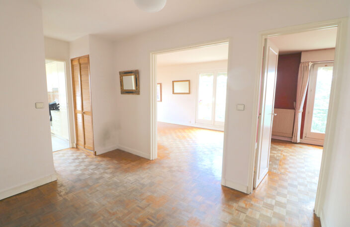DERNIER ETAGE 5 pièces avec balcon — photo 3