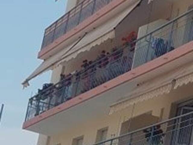 2 pièces cagnes sur mer hyper centre grande terrasse — photo du bien