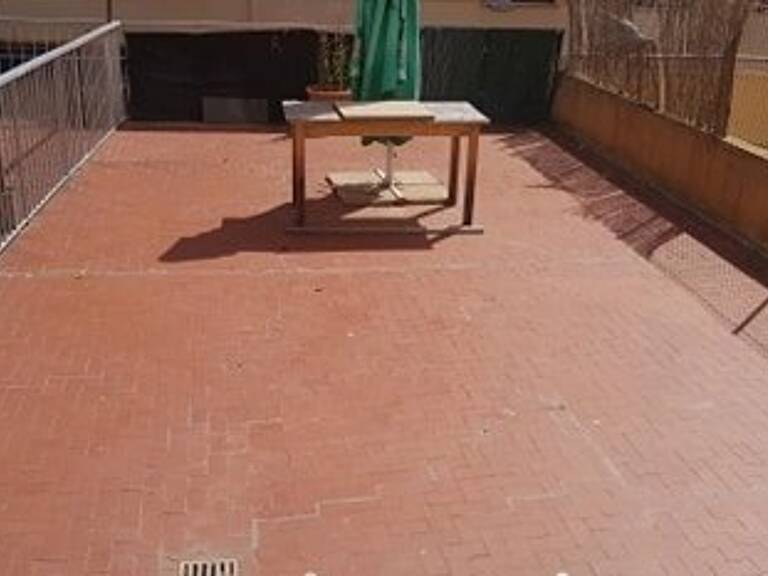 2 pièces cagnes sur mer hyper centre grande terrasse — photo 1