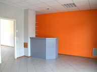 Local commercial — photo 2