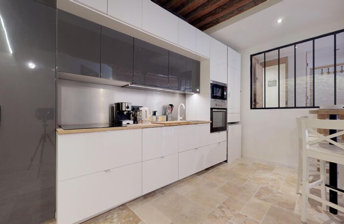Bel appartement de 65 m² - 2 CH - salon de jardin 45 m² - garage fermé - Lyon 9 - Proche des bords du Saône — photo 4