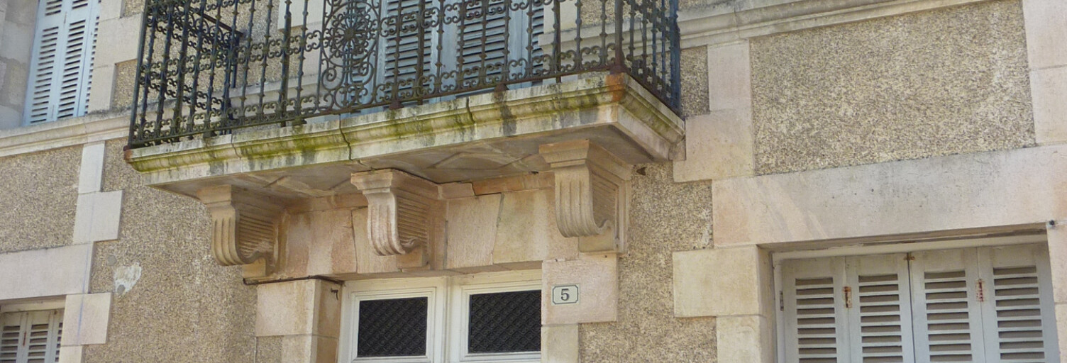 Commerce  216 m² à louer à Saint-Savin (86310)