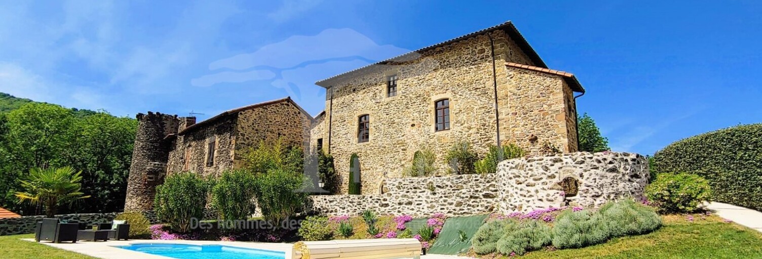 Maison 12 Pièces 450 m² à vendre à Capdenac (46100)