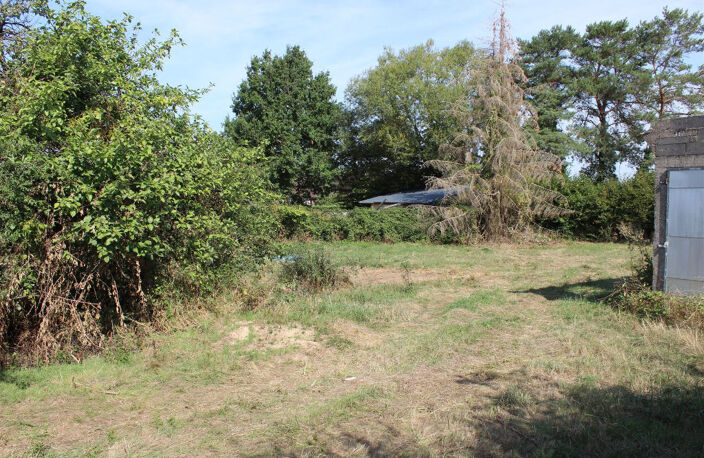 Terrain Venouse 1054 m2 — photo 2