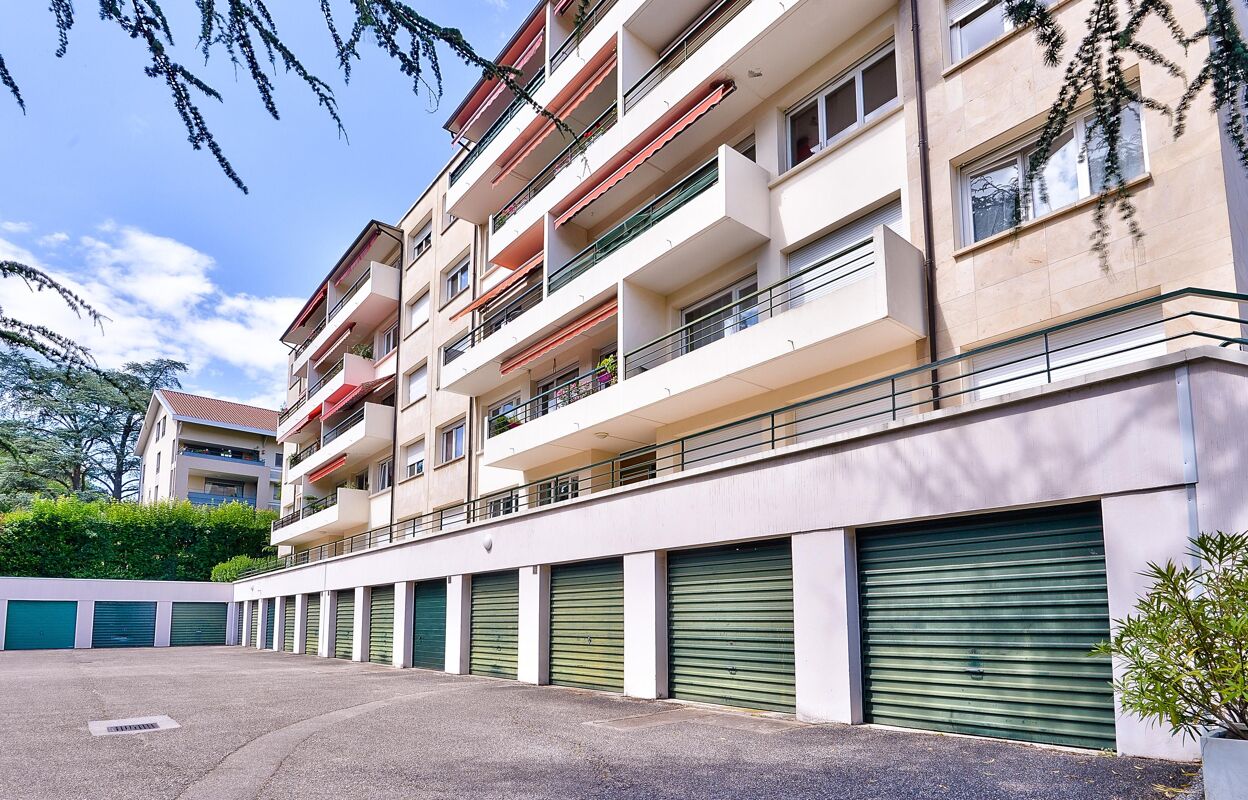 appartement 4 pièces  m2 à vendre à Écully (69130)