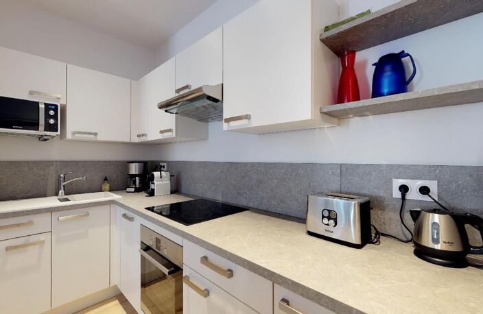 Appartement lumineux de 60 m² - 2 CH - 2 salles de bain - plein sud - Lyon 8 proche Part Dieu et Parc Blandan — photo 2