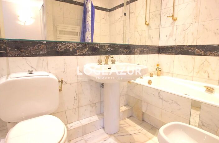 STUDIO MEUBLÉ - GOLFE-JUAN — photo 5