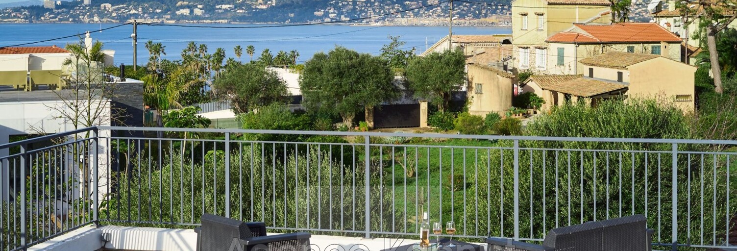 location vacances Appartement 4 Pièces  m² à Antibes (06160)